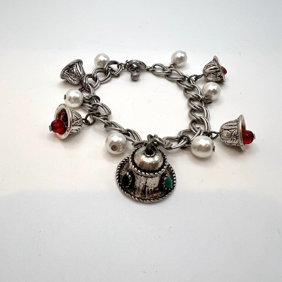 Avon Jingle Bell Charm Bracelet - Picture 5 of 5